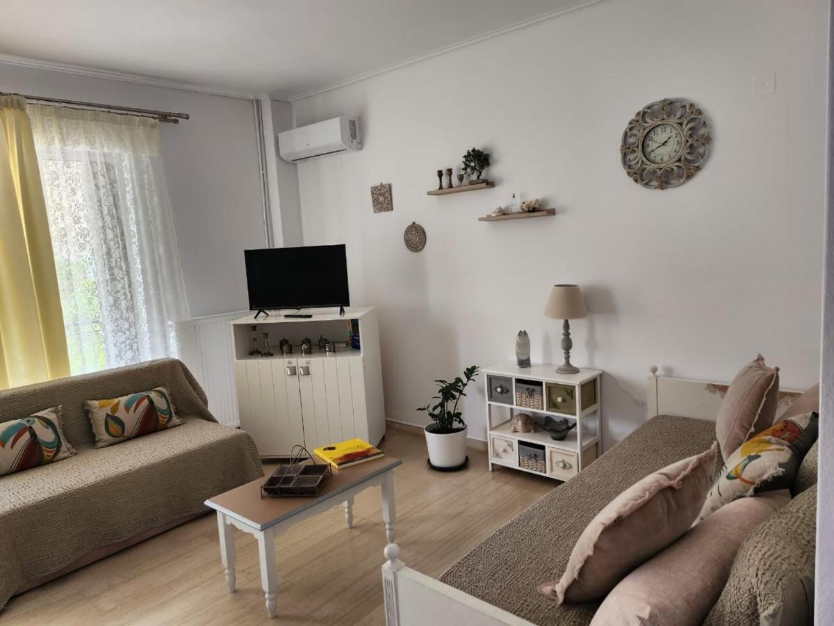 Queen Aspri Apartment 3' Min To The Beach! Antikyra Buitenkant foto