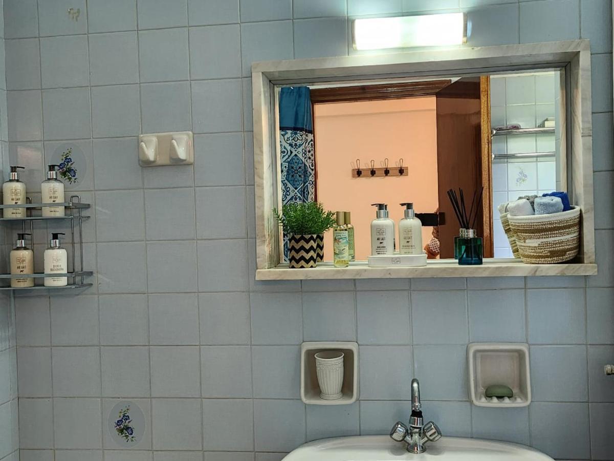 Queen Aspri Apartment 3' Min To The Beach! Antikyra Buitenkant foto