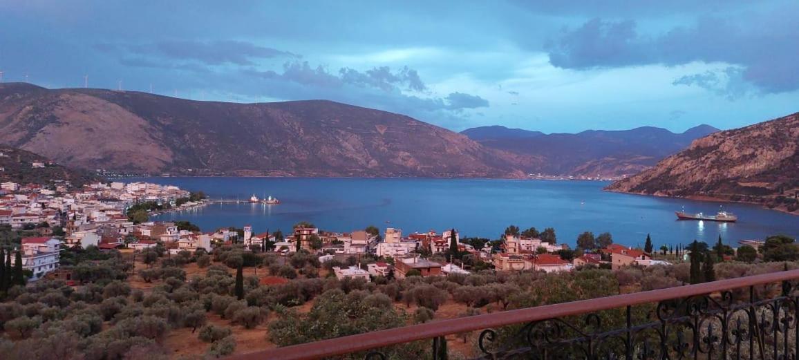 Queen Aspri Apartment 3' Min To The Beach! Antikyra Buitenkant foto